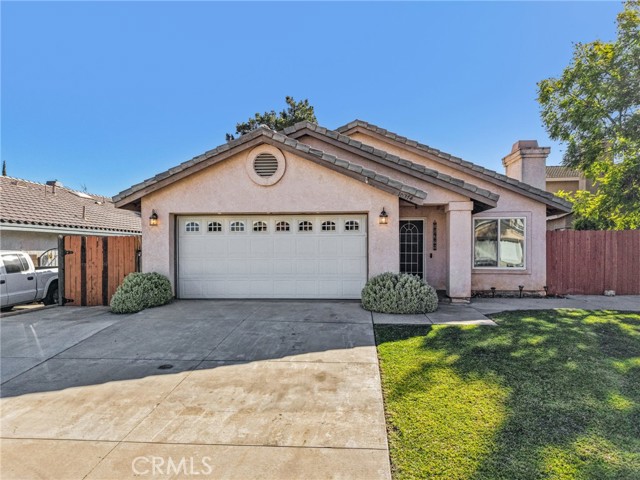 Detail Gallery Image 3 of 57 For 10374 Crossing Green, Moreno Valley,  CA 92557 - 3 Beds | 2 Baths