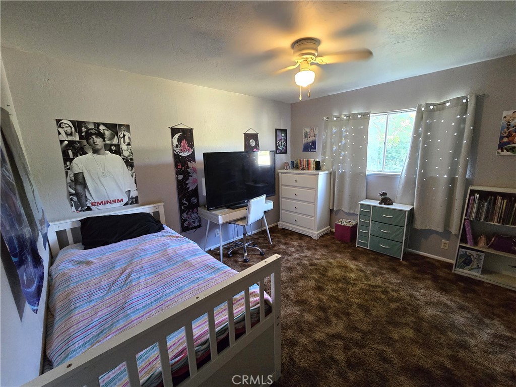 https://media.crmls.org/medias/919b199d-2ec9-4a43-8474-8f6a353336ff.jpg?preset=X-Large