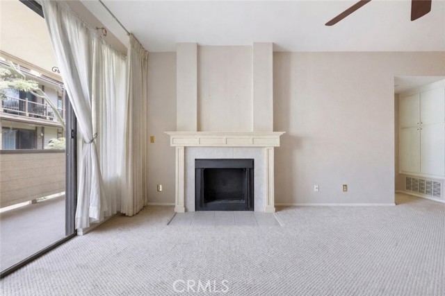 Detail Gallery Image 6 of 26 For 2571 Plaza Del Amo #209,  Torrance,  CA 90503 - 2 Beds | 2/1 Baths