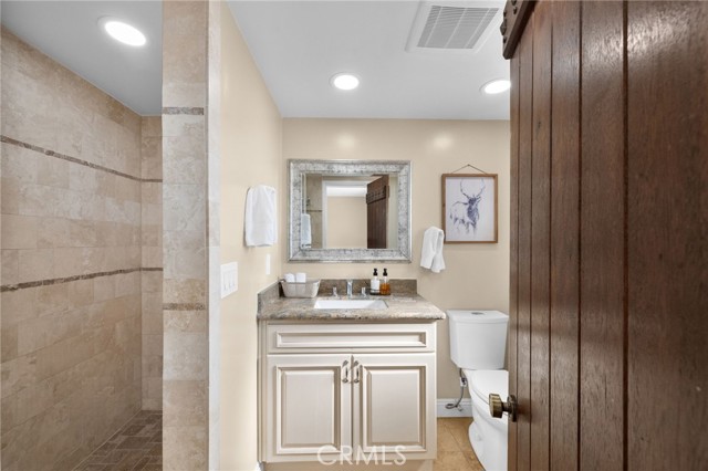 38225 Camino Sierra Road, Temecula CA: https://media.crmls.org/medias/919b6a02-f6f7-4d8b-96eb-31b1f8c01f40.jpg