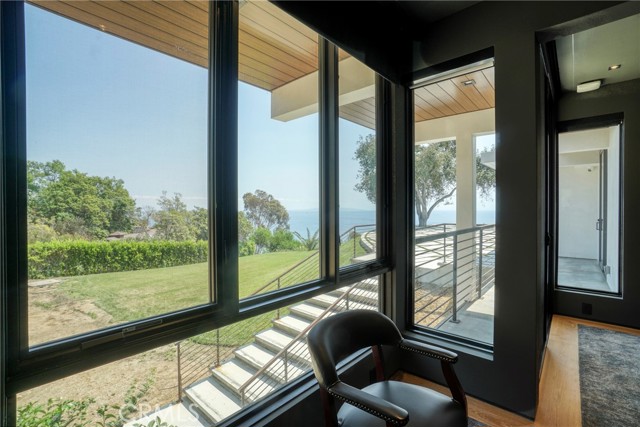 20786 Cool Oak Way, Malibu CA: https://media.crmls.org/medias/919bd1aa-55e9-4e1a-8d6c-4d7184956eaf.jpg