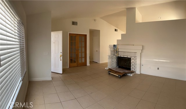 Detail Gallery Image 3 of 20 For 44889 Camino Alamosa, Temecula,  CA 92592 - 3 Beds | 2 Baths