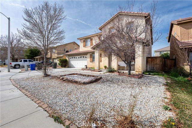 Detail Gallery Image 2 of 45 For 14550 Equestrian Way, Victorville,  CA 92394 - 5 Beds | 3 Baths