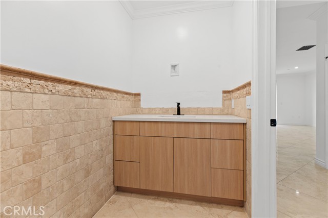 Detail Gallery Image 11 of 50 For 333 Milford #105,  Glendale,  CA 91203 - 2 Beds | 3 Baths