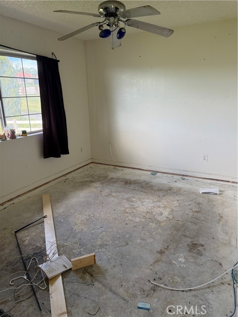 12490 Wolverine Circle, Moreno Valley CA: https://media.crmls.org/medias/919cf31b-a0cd-4de7-8f8f-865484fdf16a.jpg