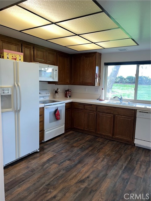 44145 Village 44 photo 8