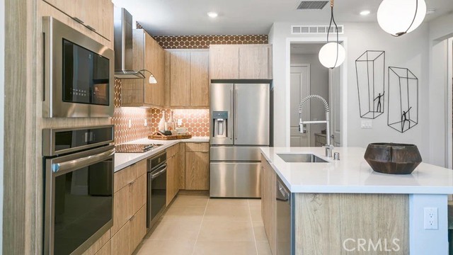 Detail Gallery Image 2 of 23 For 2681 Lavender Ln, Palm Springs,  CA 92264 - 3 Beds | 3 Baths