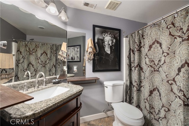 Detail Gallery Image 21 of 29 For 3734 Las Palmas, Palmdale,  CA 93550 - 5 Beds | 3 Baths