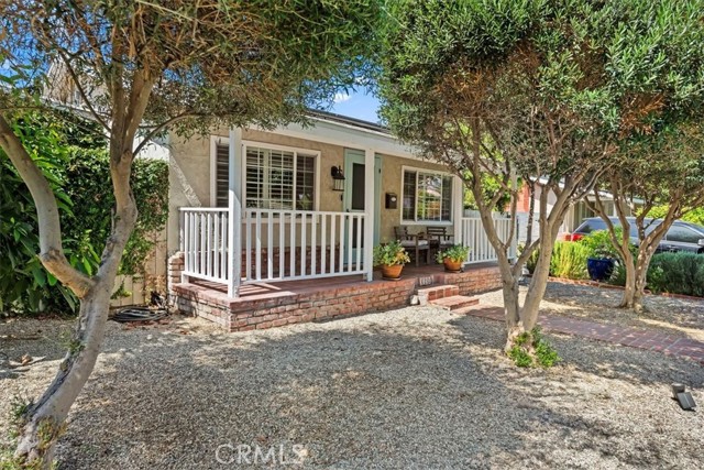 3751 Laurita Avenue, Pasadena CA: https://media.crmls.org/medias/919e9a0c-ce38-42b4-9d06-761e752bbe4d.jpg