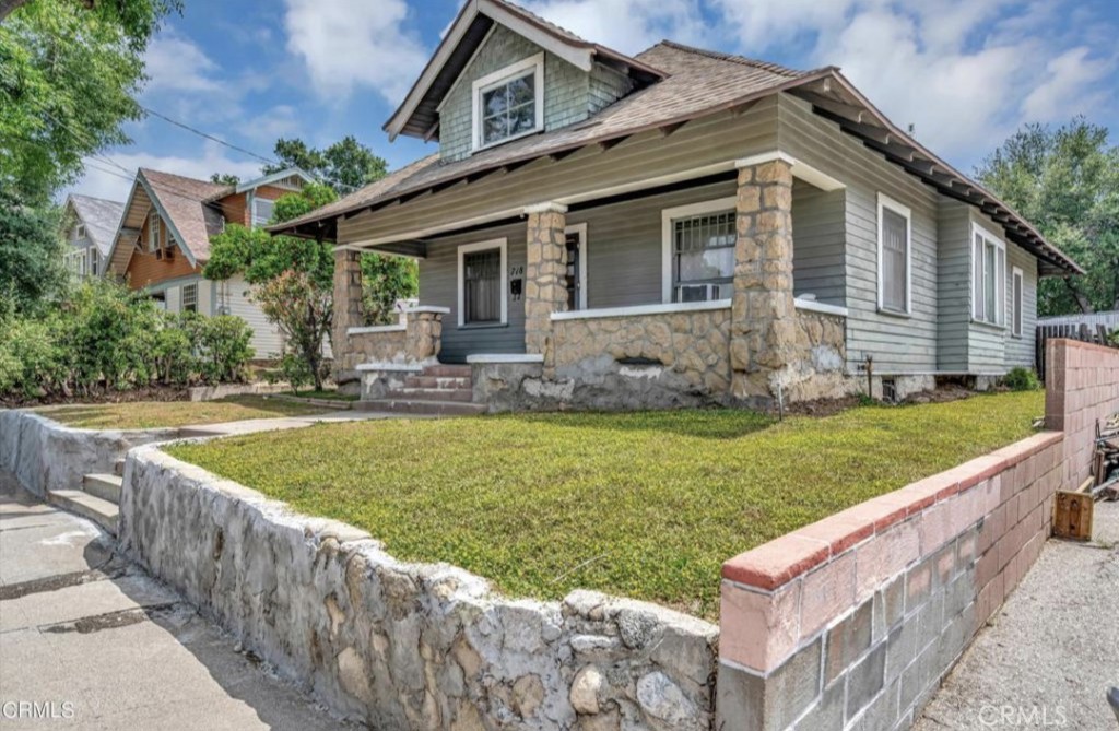718 N. Avenue 65