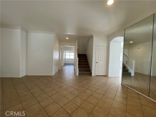 37000 Sabal Avenue, Palmdale CA: https://media.crmls.org/medias/91a0a528-7e3a-4410-9346-387d362c049a.jpg
