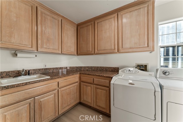 Detail Gallery Image 40 of 51 For 2355 N Beverly Glen Bld, Los Angeles,  CA 90077 - 2 Beds | 3/1 Baths