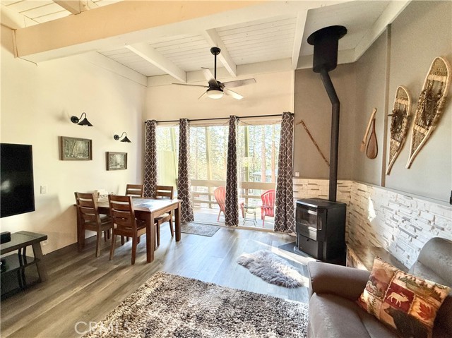 24 Tyrol Lane, Mammoth Lakes CA: https://media.crmls.org/medias/91a27191-bb13-441e-a70e-9cd36dca401a.jpg