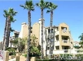Detail Gallery Image 2 of 7 For 310 Lake St #213,  Huntington Beach,  CA 92648 - 2 Beds | 2 Baths