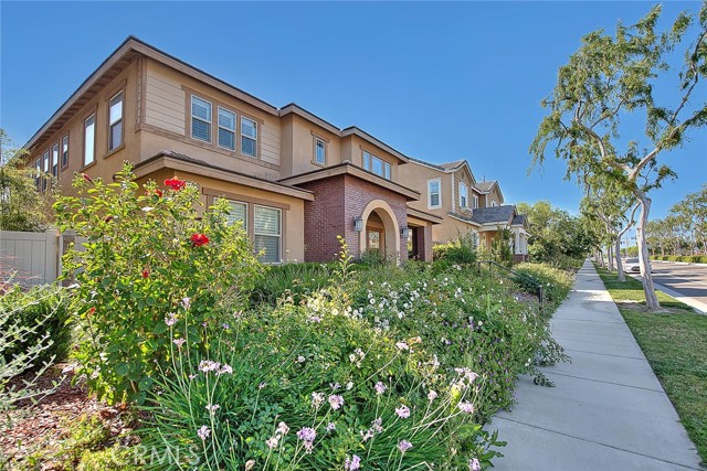 14180 Mountain Avenue, Chino CA: https://media.crmls.org/medias/91a34dca-23ee-4650-a00d-4eed6c27e8af.jpg