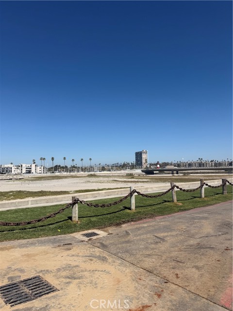 Detail Gallery Image 35 of 46 For 999 N Pacific St #C211,  Oceanside,  CA 92054 - 1 Beds | 1 Baths