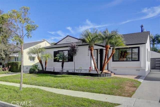 Detail Gallery Image 2 of 26 For 3738 Gondar, Long Beach,  CA 90808 - 4 Beds | 2 Baths