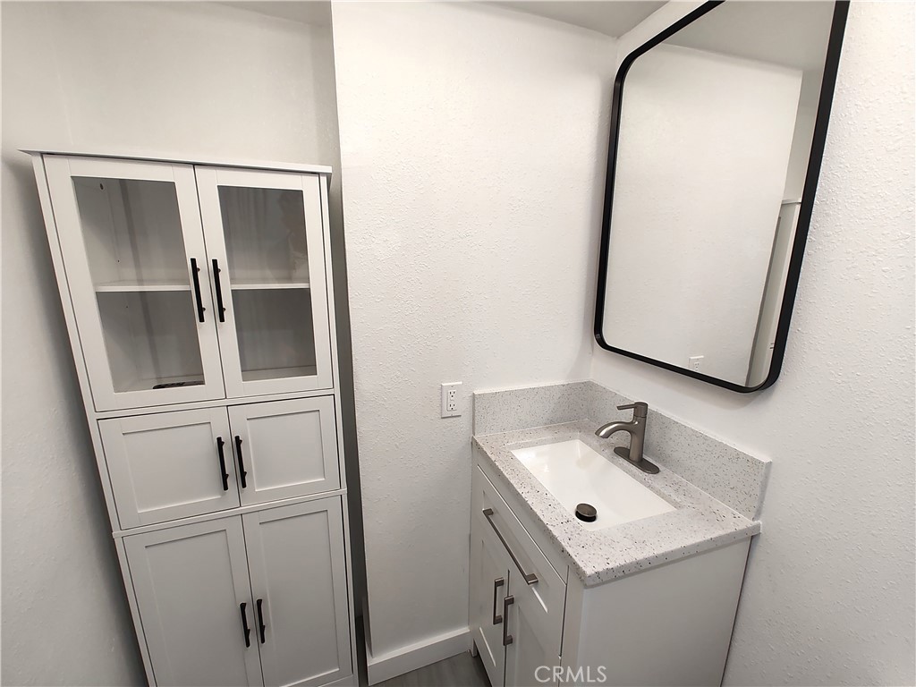 https://media.crmls.org/medias/91a61df1-7d54-498f-9e85-40a6fb68a2fa.jpg?preset=X-Large