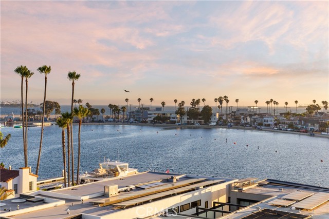 5400 The Toledo, Long Beach CA: https://media.crmls.org/medias/91a621d3-c724-42b6-b4f3-4b6e5b3b4fe7.jpg