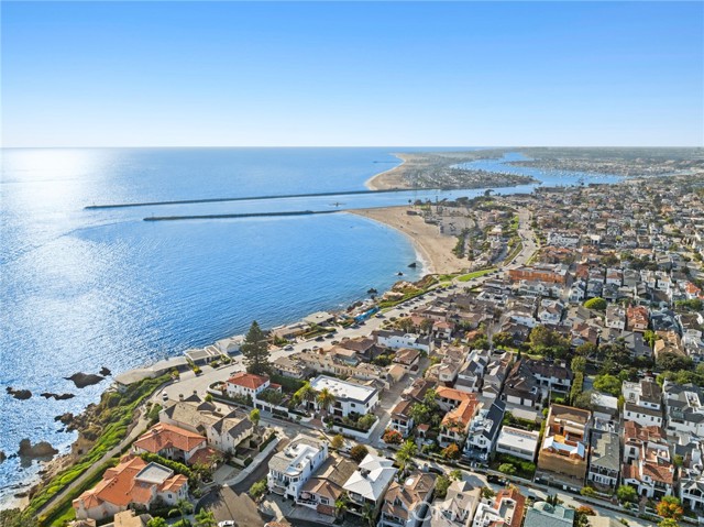 Detail Gallery Image 29 of 31 For 215 Poppy Ave, Corona Del Mar,  CA 92625 - 5 Beds | 4/2 Baths