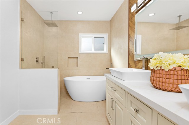 4136 Via Lado, Torrance CA: https://media.crmls.org/medias/91a76f2e-2f81-48e4-9bd1-b2678bc18699.jpg
