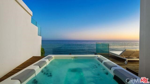 Detail Gallery Image 61 of 69 For 31654 Broad Beach Rd, Malibu,  CA 90265 - 4 Beds | 3/1 Baths