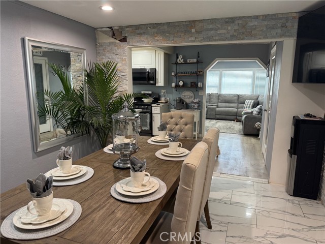 Detail Gallery Image 9 of 29 For 4086 Acacia Ave, Norco,  CA 92860 - 4 Beds | 1 Baths