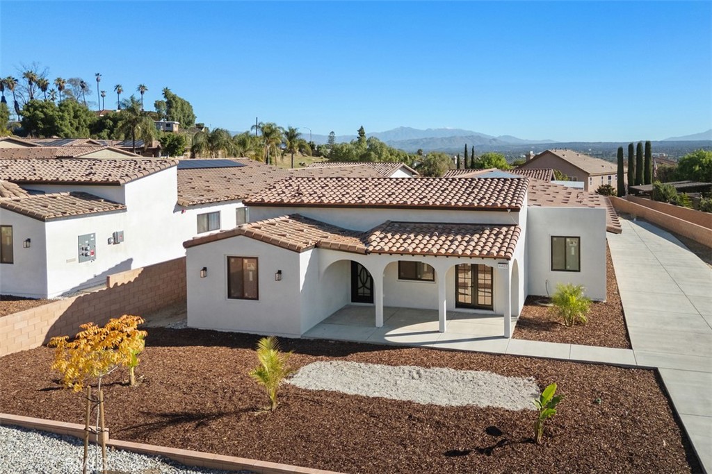 4465 Gilchrist Drive