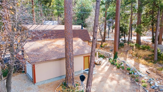 Detail Gallery Image 8 of 29 For 40300 Valley of the Falls, Forest Falls,  CA 92339 - 3 Beds | 2 Baths