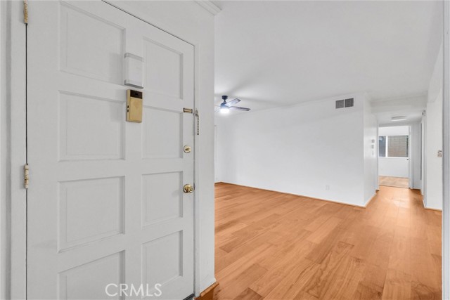 Detail Gallery Image 5 of 26 For 1001 W Macarthur Bld #116,  Santa Ana,  CA 92707 - 2 Beds | 2 Baths