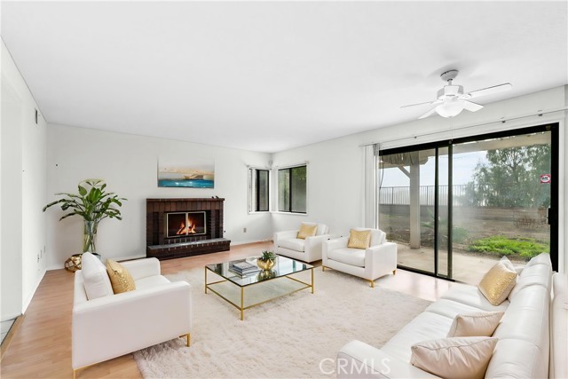 Detail Gallery Image 6 of 21 For 1126 Pebblewood, Diamond Bar,  CA 91765 - 4 Beds | 2/1 Baths