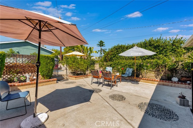 Detail Gallery Image 15 of 19 For 5413 Meridian St, Los Angeles,  CA 90042 - 3 Beds | 1 Baths