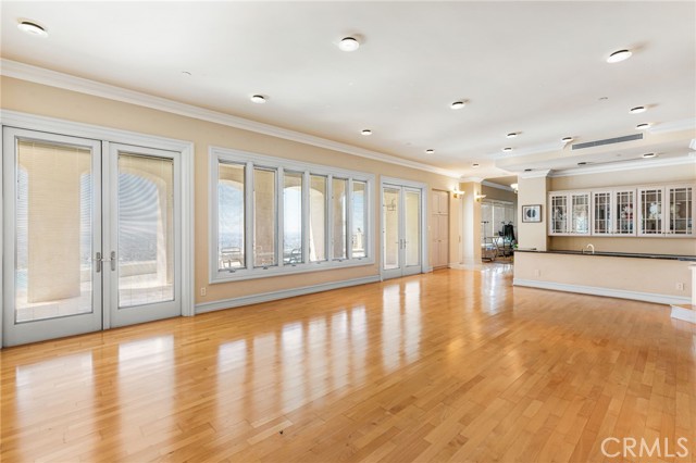 10219 Sunrise Lane, North Tustin CA: https://media.crmls.org/medias/91aa2dba-f8fe-42b3-aee1-cc2fe902f393.jpg