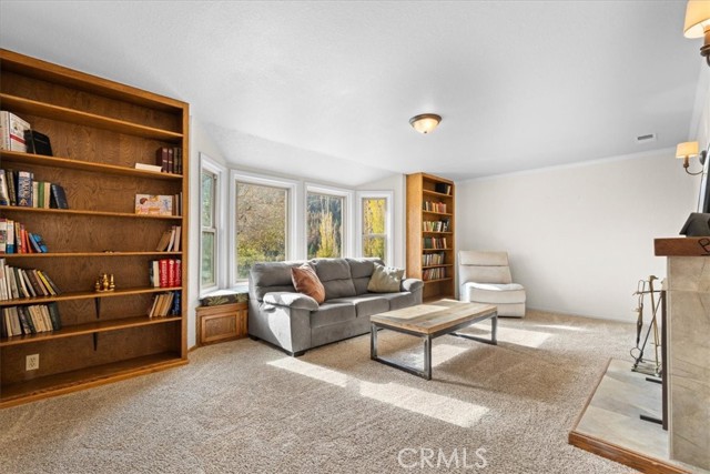 Detail Gallery Image 7 of 35 For 26601 Big Pines, Wrightwood,  CA 92397 - 3 Beds | 2/1 Baths