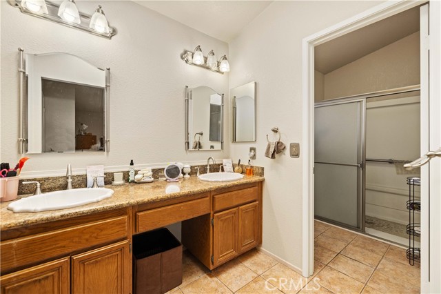 Detail Gallery Image 27 of 39 For 1659 Centre Ct, Palmdale,  CA 93551 - 3 Beds | 2/1 Baths