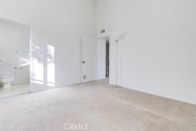 Detail Gallery Image 27 of 30 For 604 N Kenwood St #1,  Glendale,  CA 91206 - 3 Beds | 2/1 Baths
