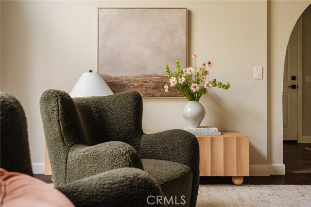 1541 Indiana Avenue, South Pasadena CA: https://media.crmls.org/medias/91ad8474-7cc1-42b3-b165-b00322fca914.jpg