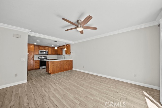 Detail Gallery Image 10 of 34 For 25118 Steinbeck, Stevenson Ranch,  CA 91381 - 3 Beds | 3 Baths