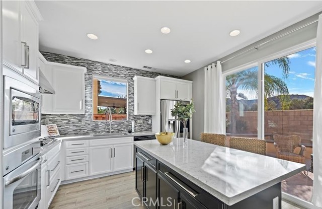 Detail Gallery Image 12 of 21 For 3076 N Spicewood St, Orange,  CA 92865 - 4 Beds | 3/1 Baths