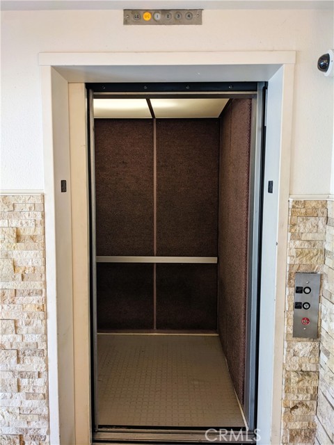 Detail Gallery Image 21 of 28 For 11162 Camarillo St #206,  –,  CA 91602 - 2 Beds | 2 Baths