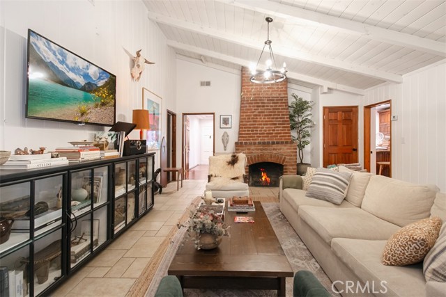 Detail Gallery Image 12 of 33 For 5229 Vantage, Valley Village,  CA 91607 - 3 Beds | 3 Baths