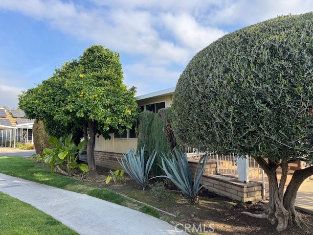 300 Ridgelake Drive, Placentia, California 92870, 2 Bedrooms Bedrooms, ,1 BathroomBathrooms,Residential,For Sale,Ridgelake,CV25030661