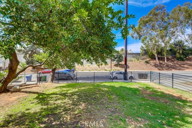 Detail Gallery Image 14 of 15 For 2834 Delevan, Los Angeles,  CA 90065 - 2 Beds | 1 Baths