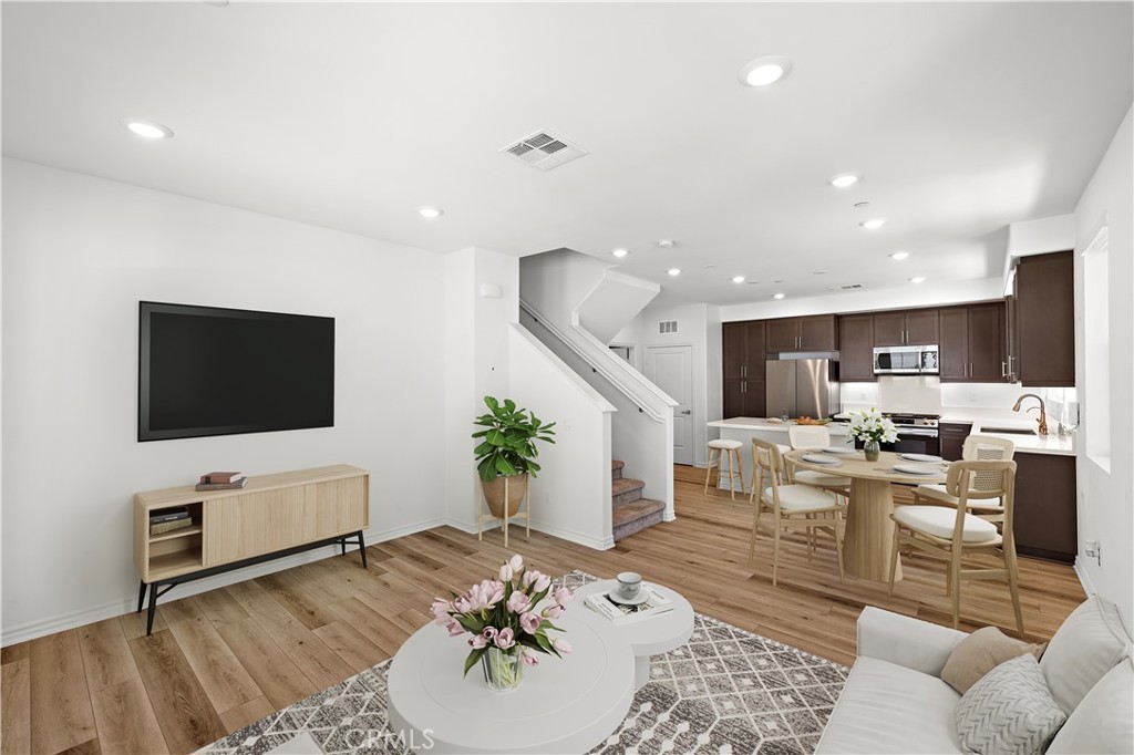 1415 Reliance