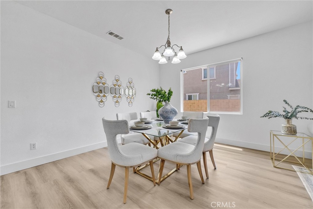 MLS #OC25151205 img 3