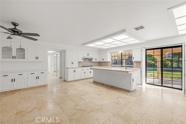 Detail Gallery Image 21 of 75 For 43041 Mayberry, Hemet,  CA 92544 - 5 Beds | 3 Baths