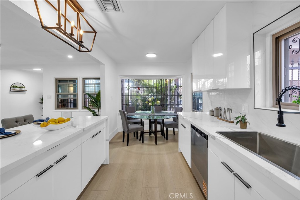 91B2A674 0628 4Cbd 979E E717Aca8Fb80 10213 S 1St Avenue, Inglewood, Ca 90303 &Lt;Span Style='BackgroundColor:transparent;Padding:0Px;'&Gt; &Lt;Small&Gt; &Lt;I&Gt; &Lt;/I&Gt; &Lt;/Small&Gt;&Lt;/Span&Gt;