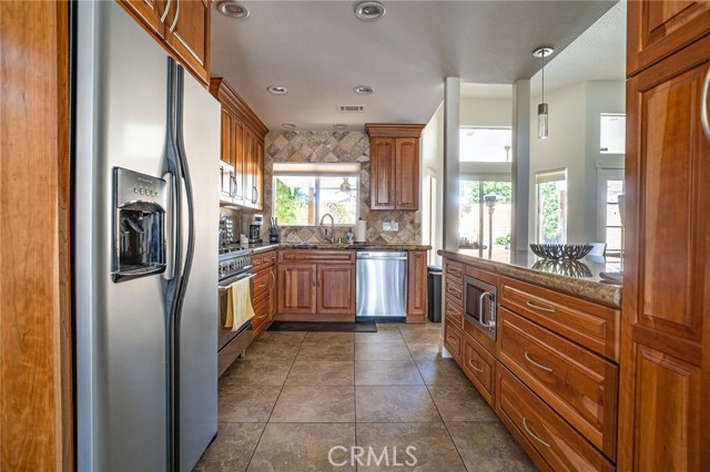Detail Gallery Image 8 of 25 For 78670 Bradford Cir, La Quinta,  CA 92253 - 4 Beds | 3 Baths