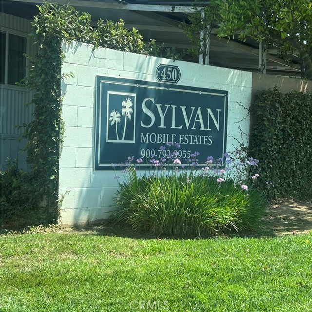 450 Judson Avenue, Redlands CA: https://media.crmls.org/medias/91b4c163-65bf-4407-b748-f5436f226d7d.jpg