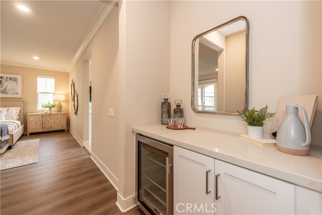 54 Sagan Way, Irvine CA: https://media.crmls.org/medias/91b4e80d-04eb-4f6a-ae53-cfc4fec28099.jpg